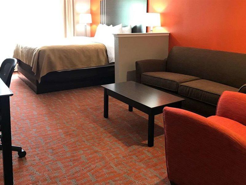 Quality Inn & Suites Fresno Northwest Zewnętrze zdjęcie