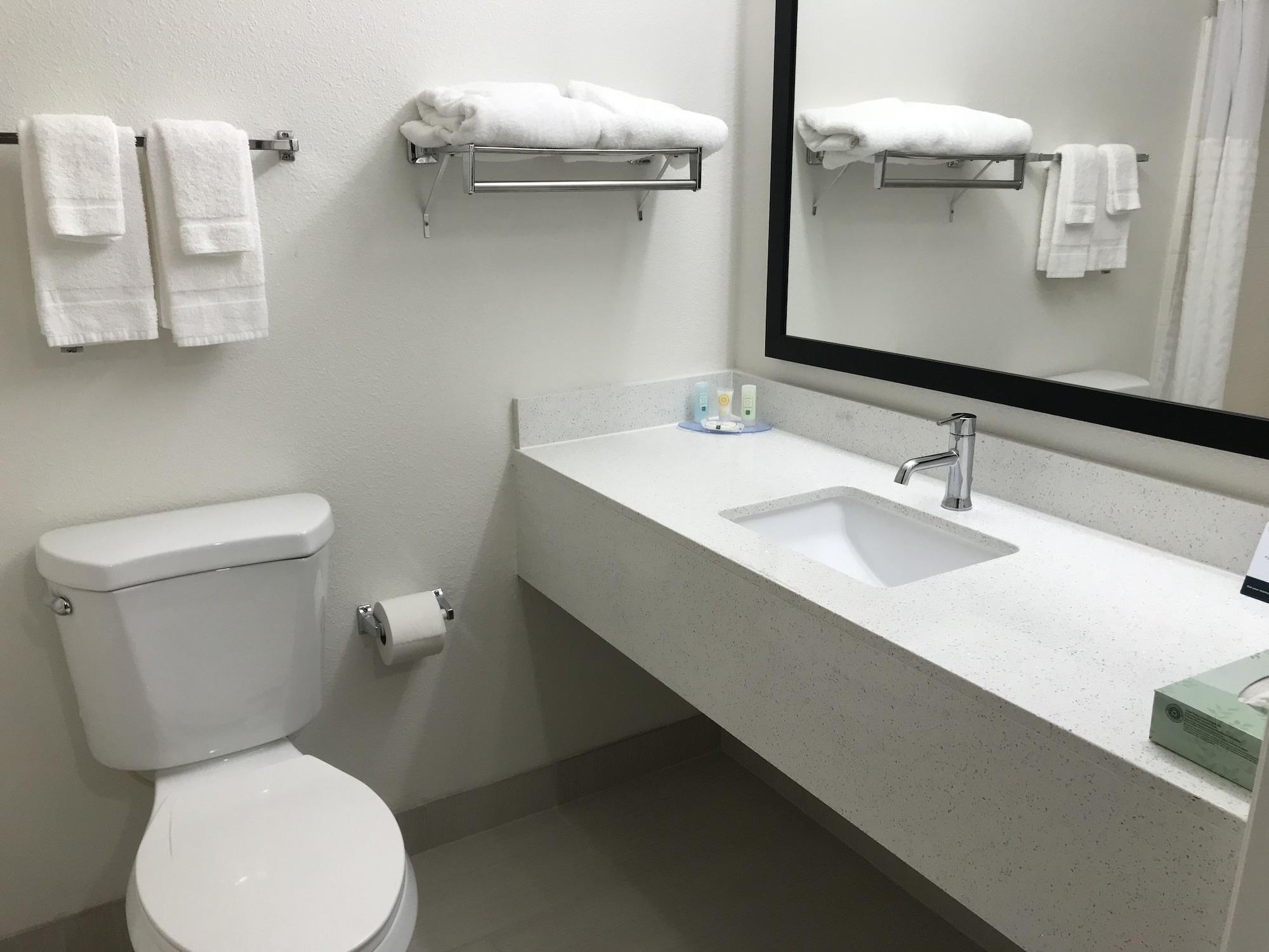 Quality Inn & Suites Fresno Northwest Zewnętrze zdjęcie