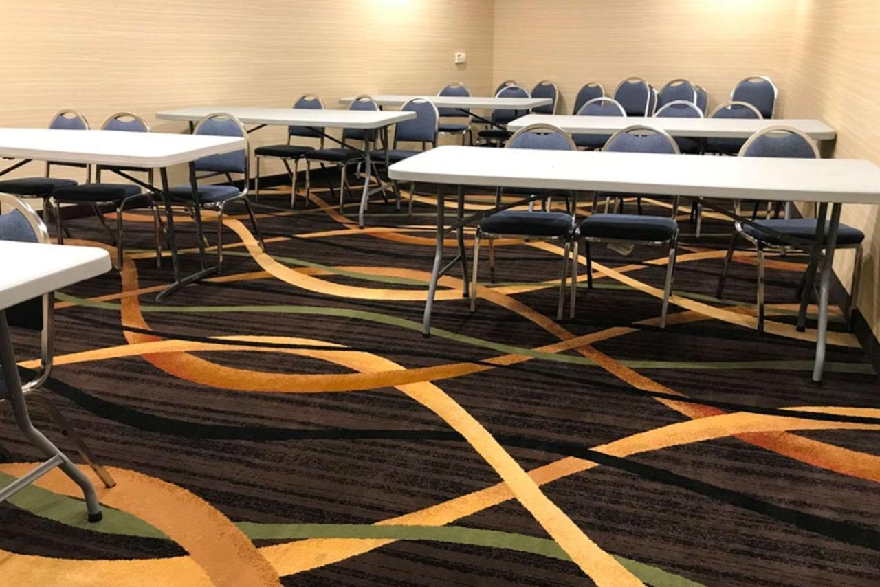 Quality Inn & Suites Fresno Northwest Zewnętrze zdjęcie